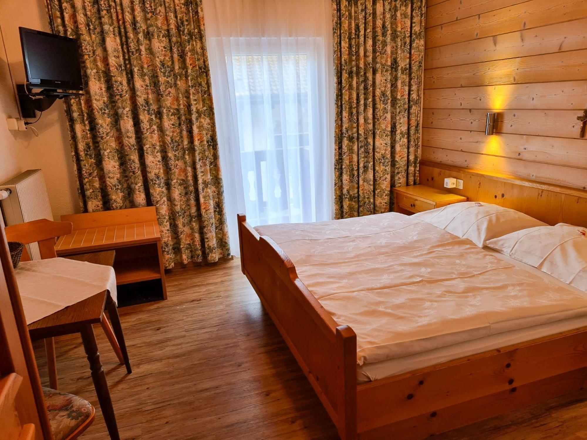 Haus Daheim Bed and Breakfast Berwang Buitenkant foto