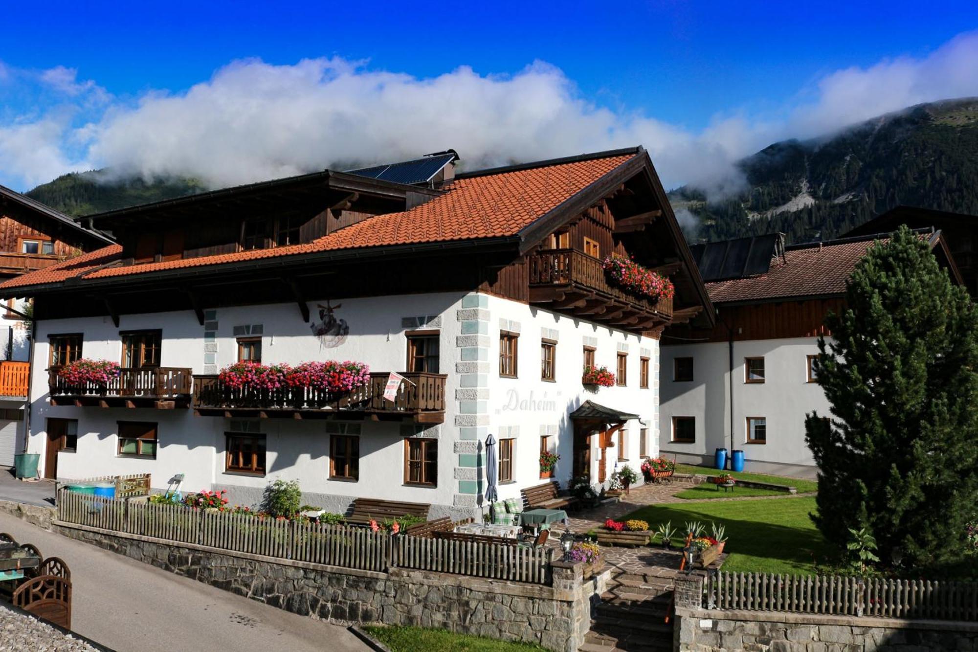 Haus Daheim Bed and Breakfast Berwang Buitenkant foto